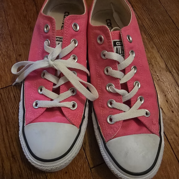 Converse Vibrant Pink Sneakers - Picture 1 of 5